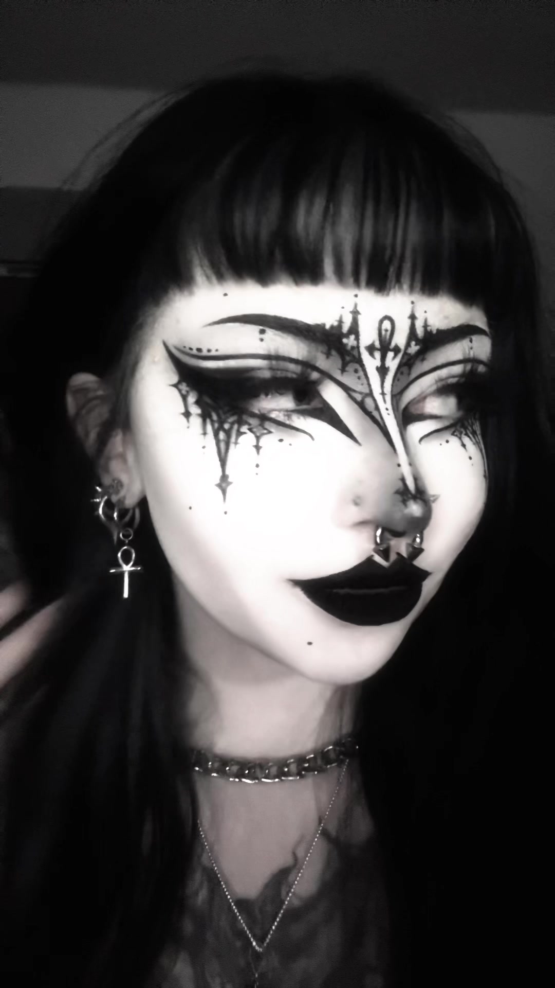 @Julie🕷️