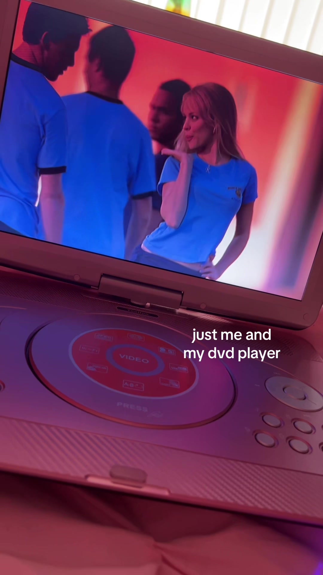 @𝔞𝔧🎶