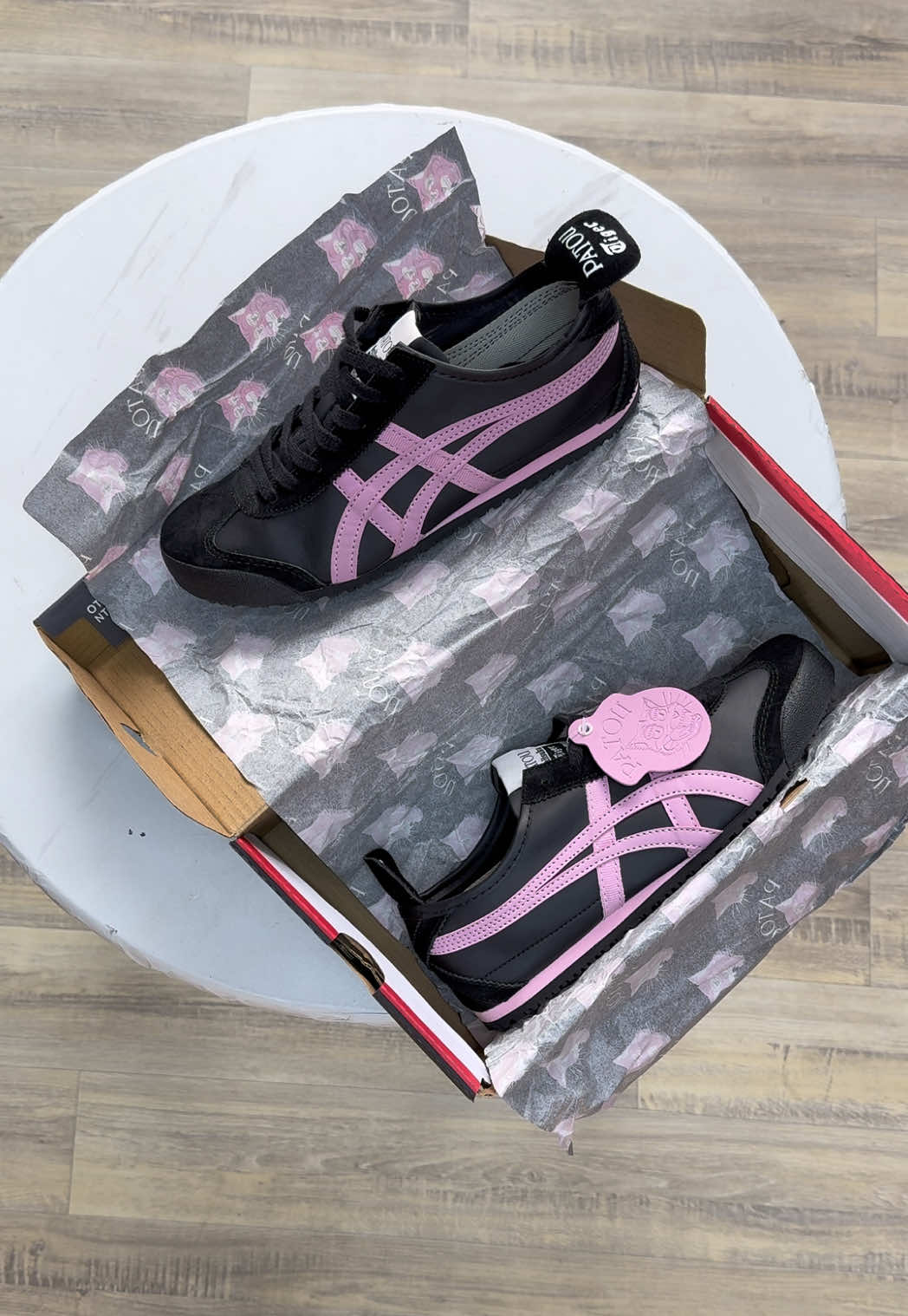 @etihad shoes