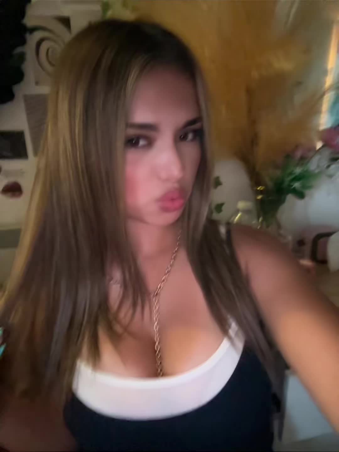 @👸🏽
