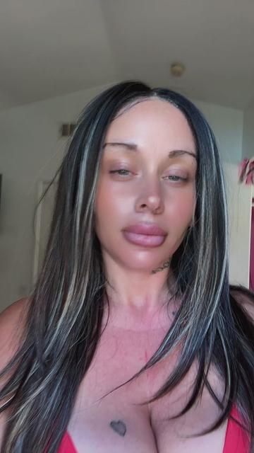 @Justkween Co.