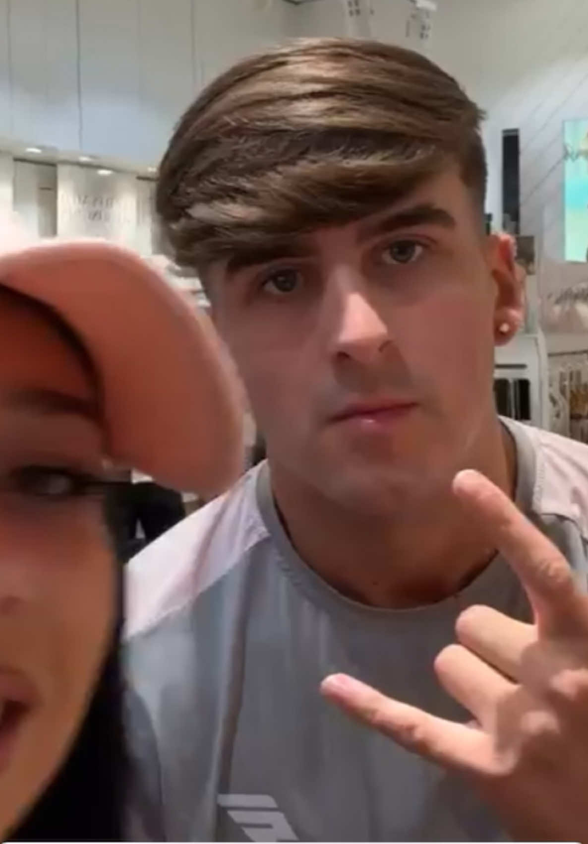 @ellienuttsxx
