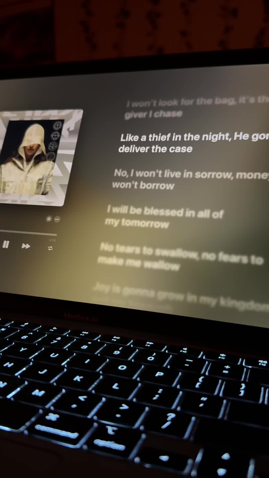 @Lyrics Paradise