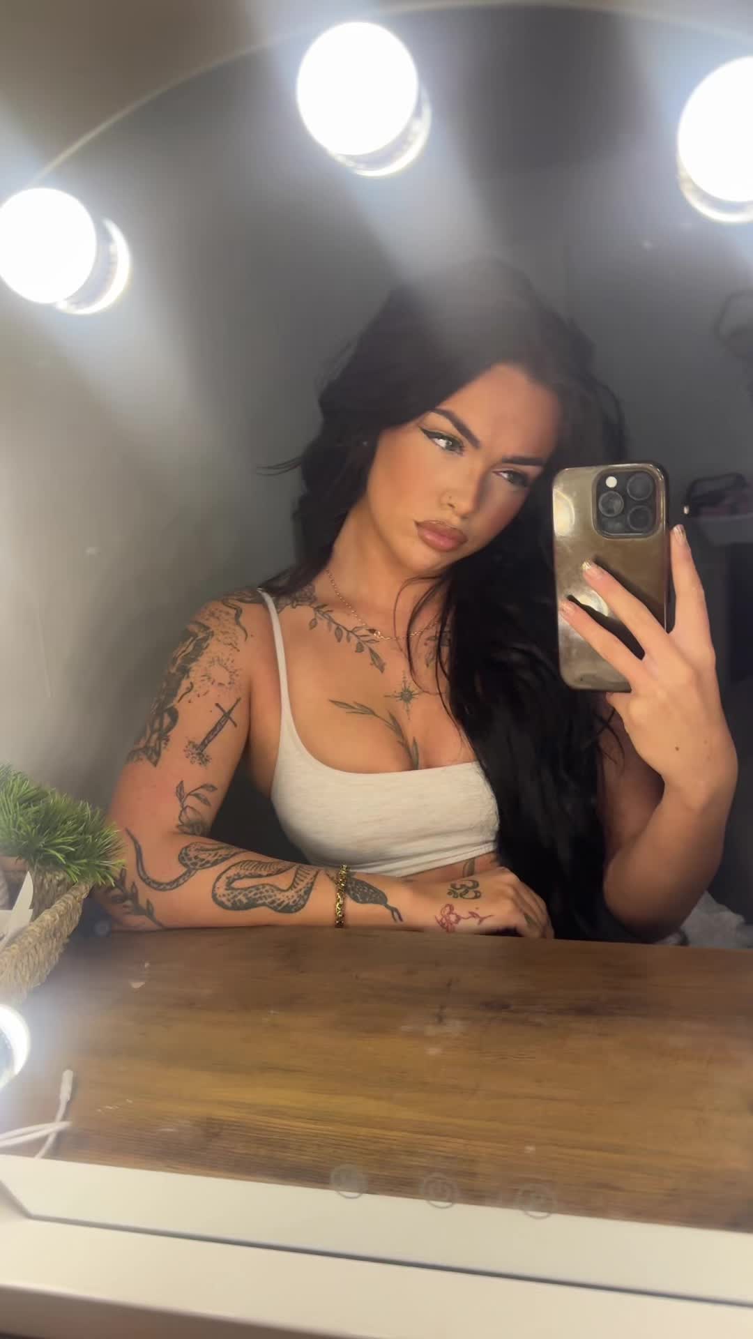 @kehlaniwebsterr