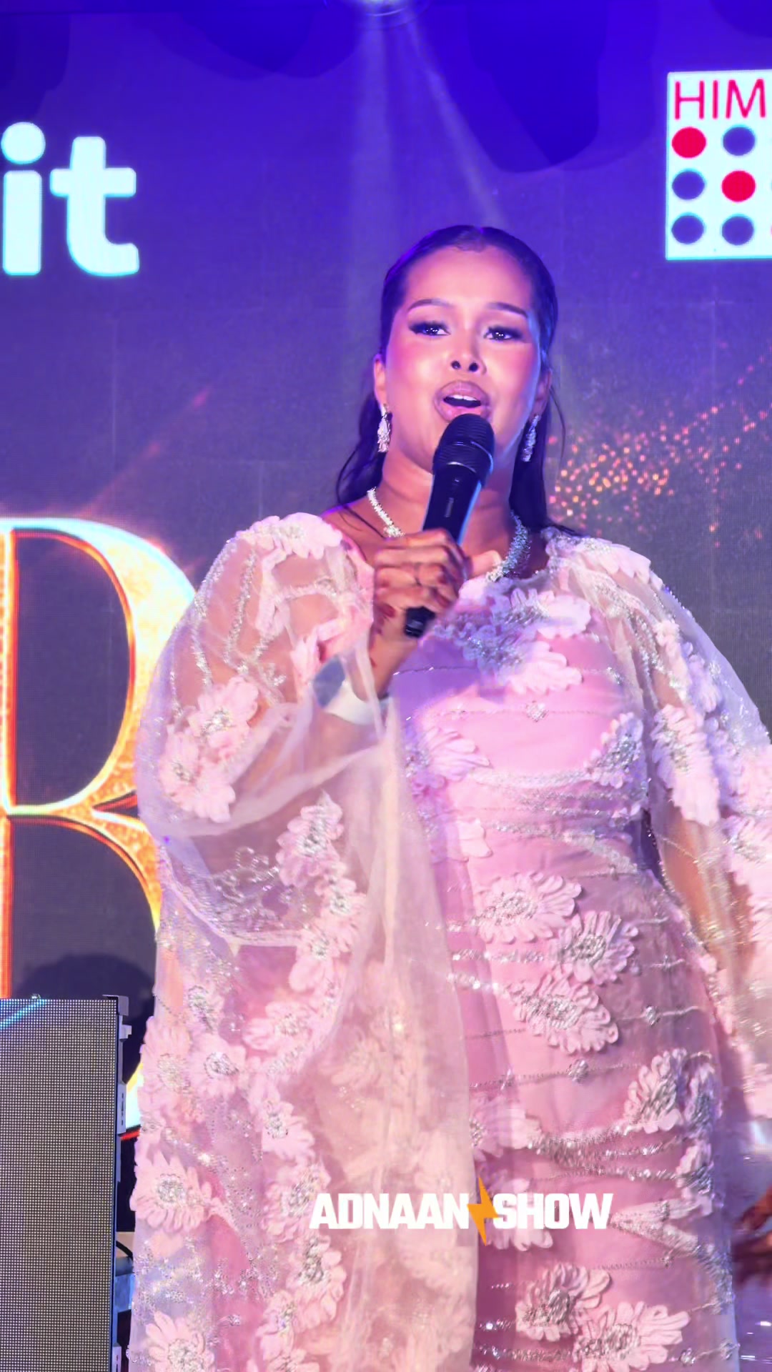 @ADNAANSHOW ๐ฌ๐ง
