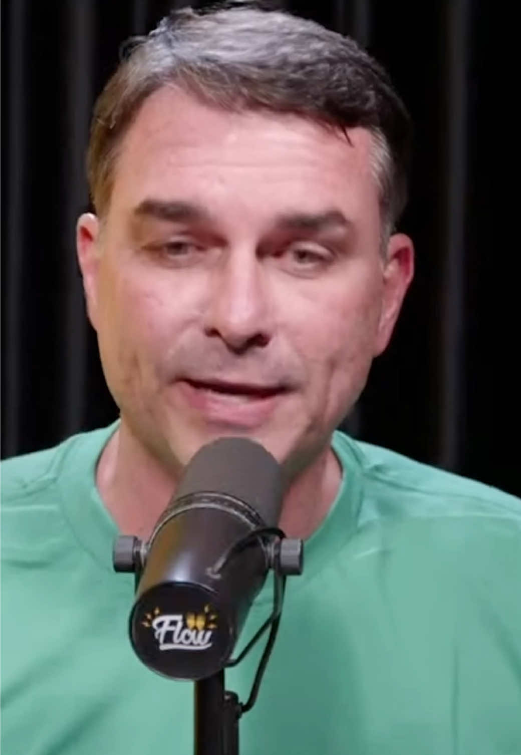 @Fl&aacute;vio Bolsonaro