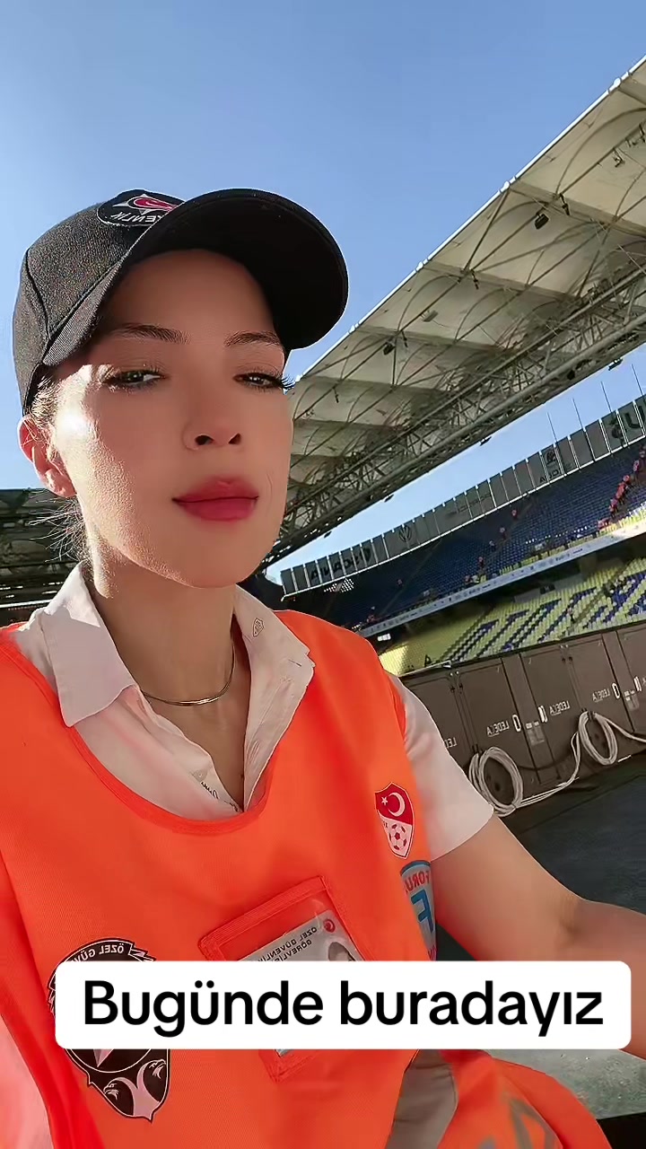 @Lara croft