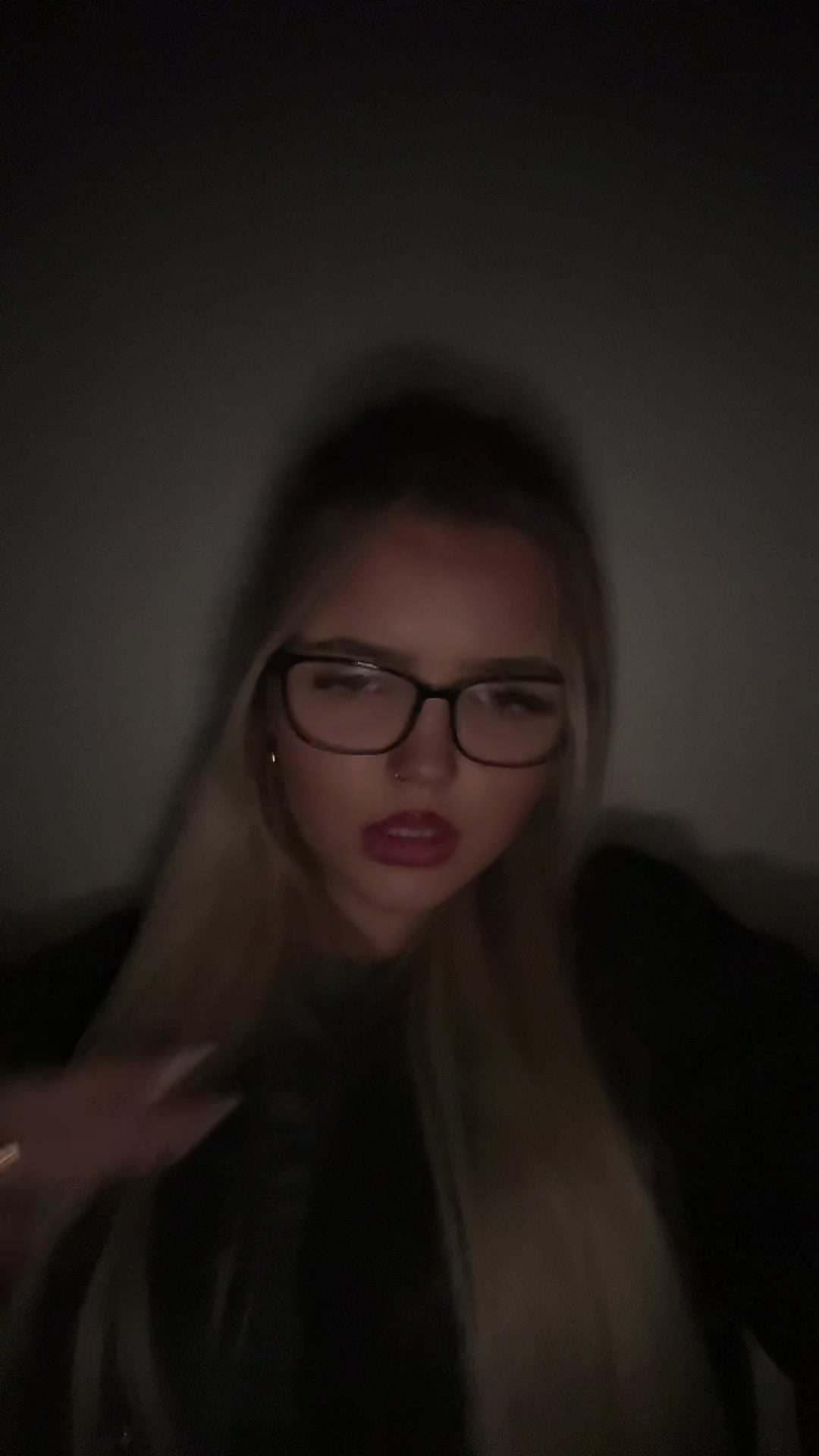 @️