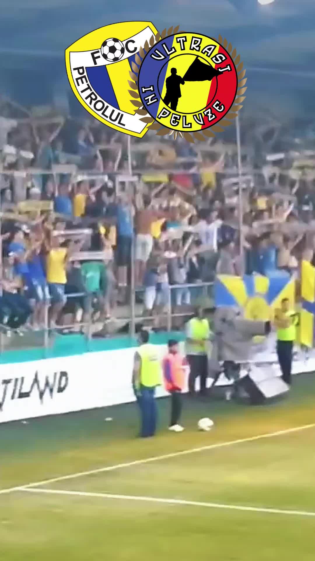 @Ultrași În Peluze