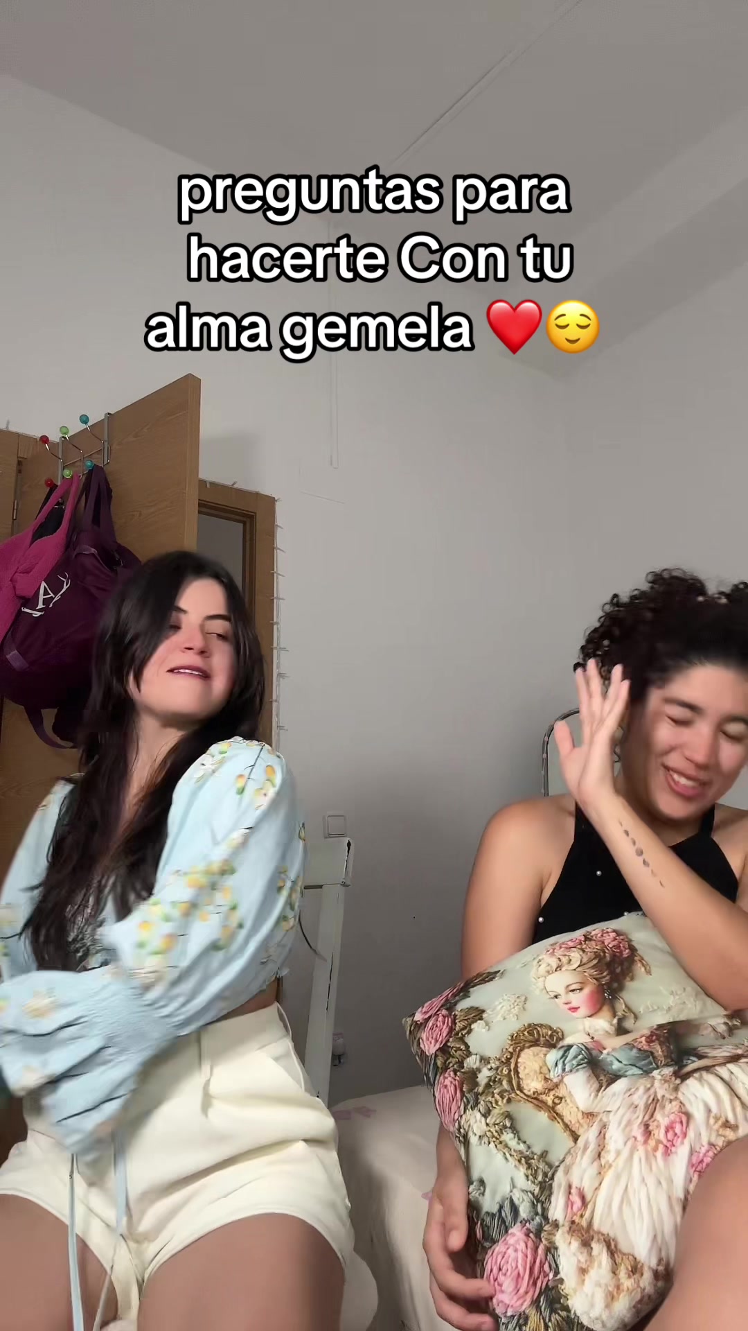 @Angie España