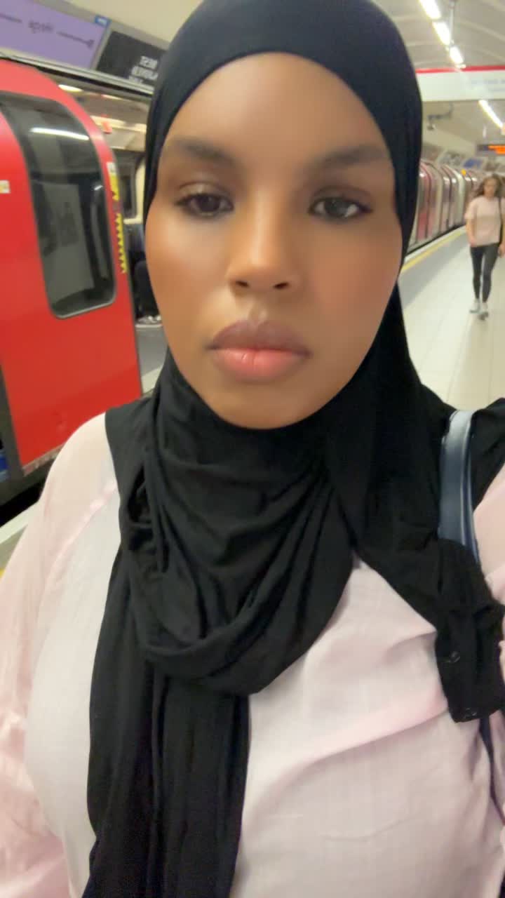 @Aisha🧸