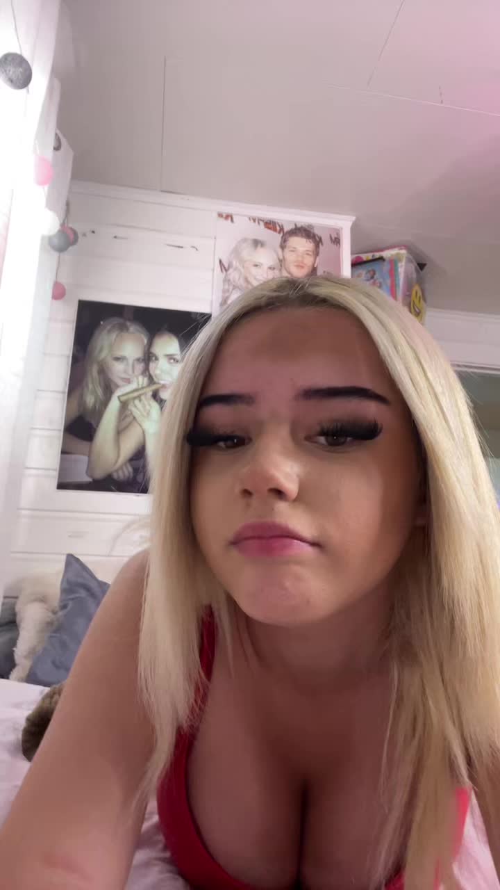 @🐇