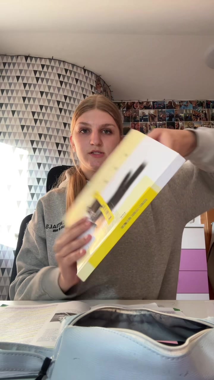 @Ana