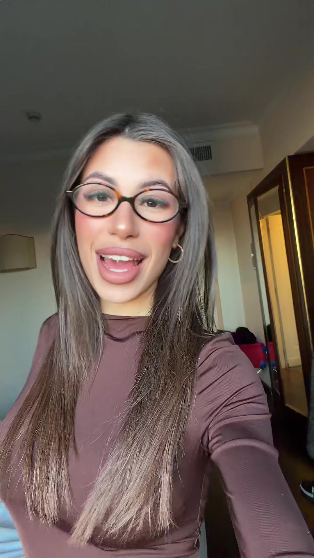 @anna.venere