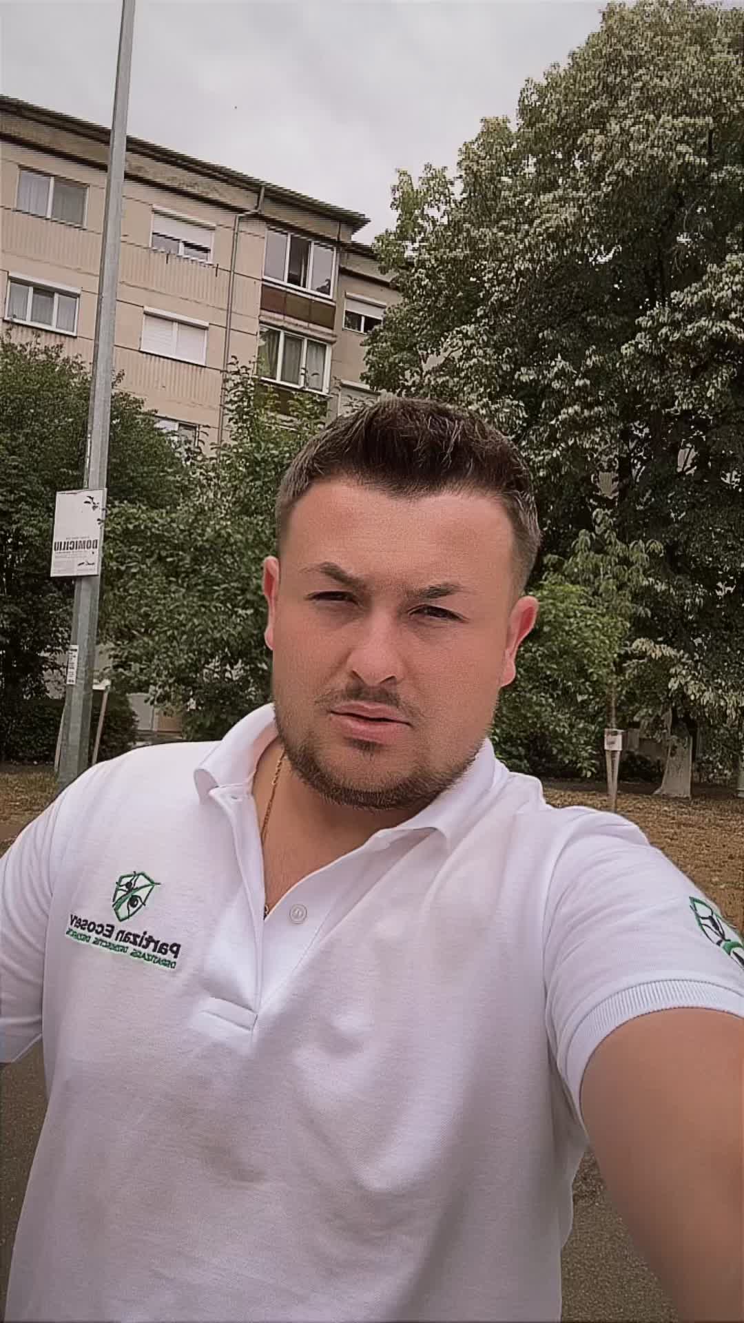 @Clau Tuș