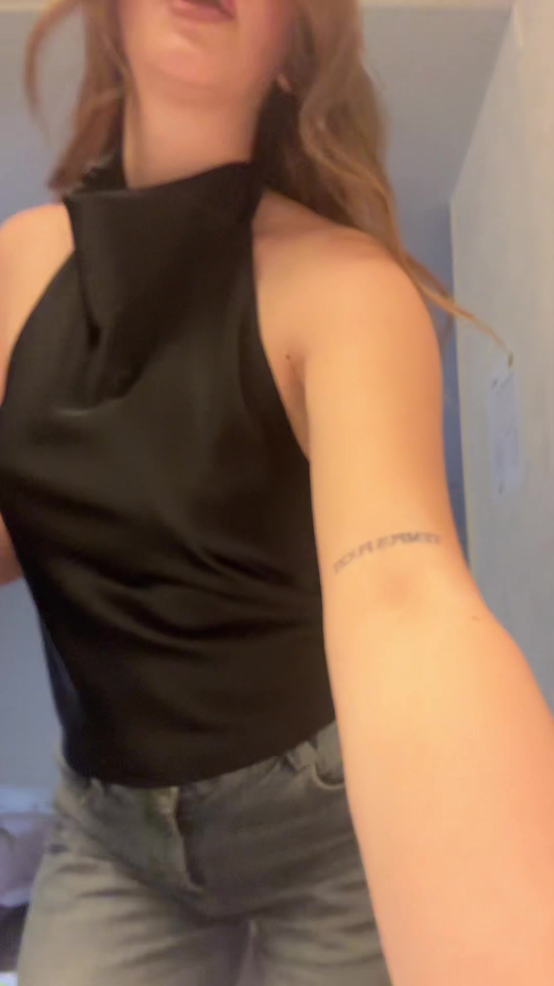 @zoeleombruno
