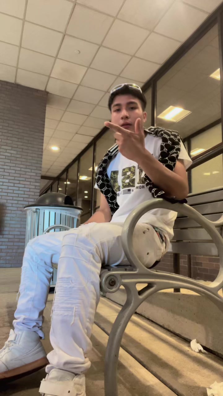 @𝐶𝑒𝑠𝑎𝑟 𝐺𝑎𝑣𝑖𝑙𝑎𝑛𝑒s