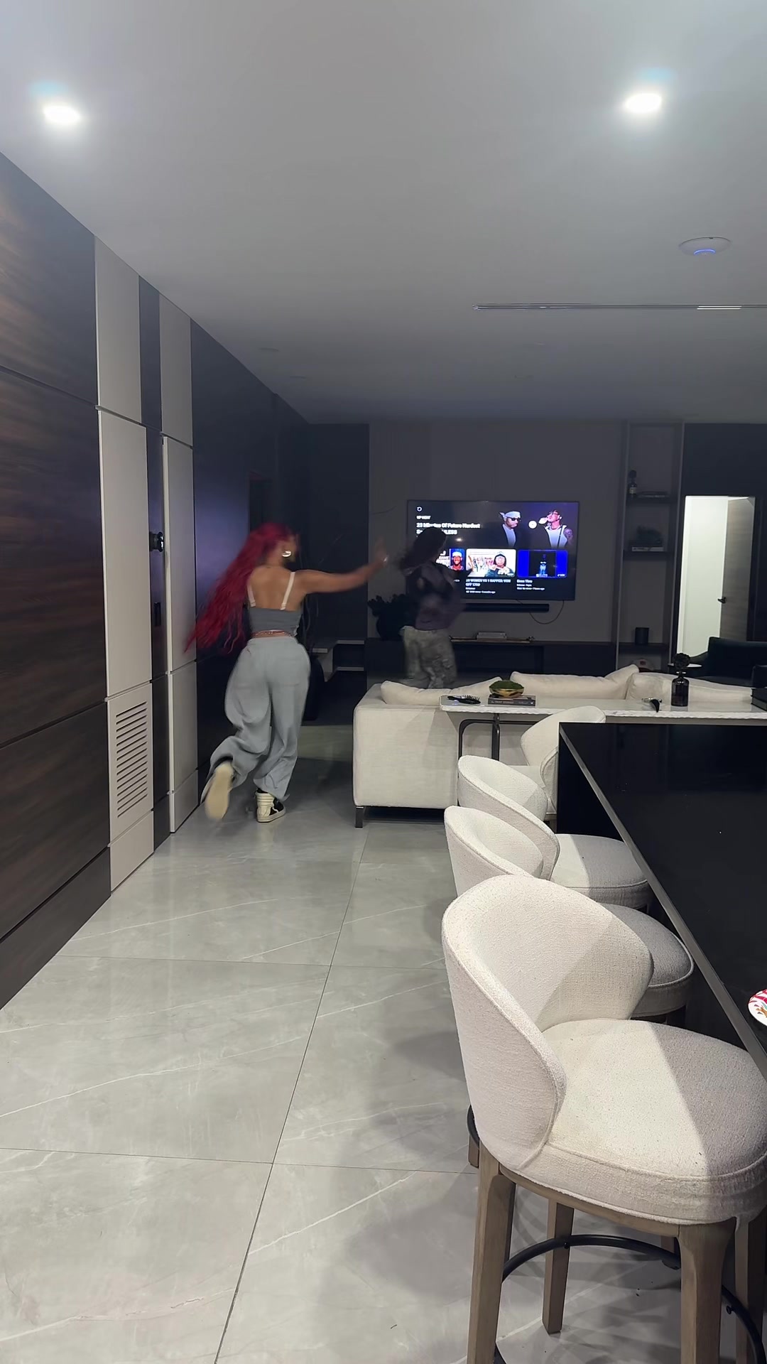 @queenshit