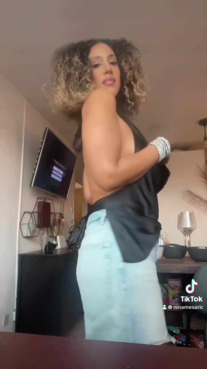 @Nina Mesarič