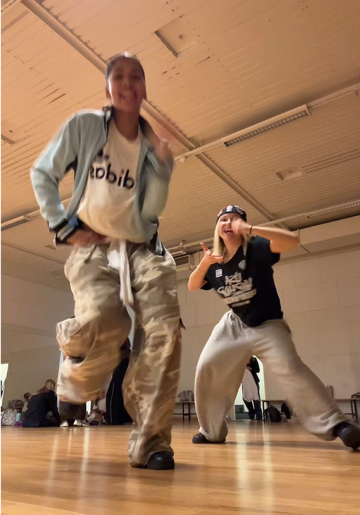 @JUMP CREW