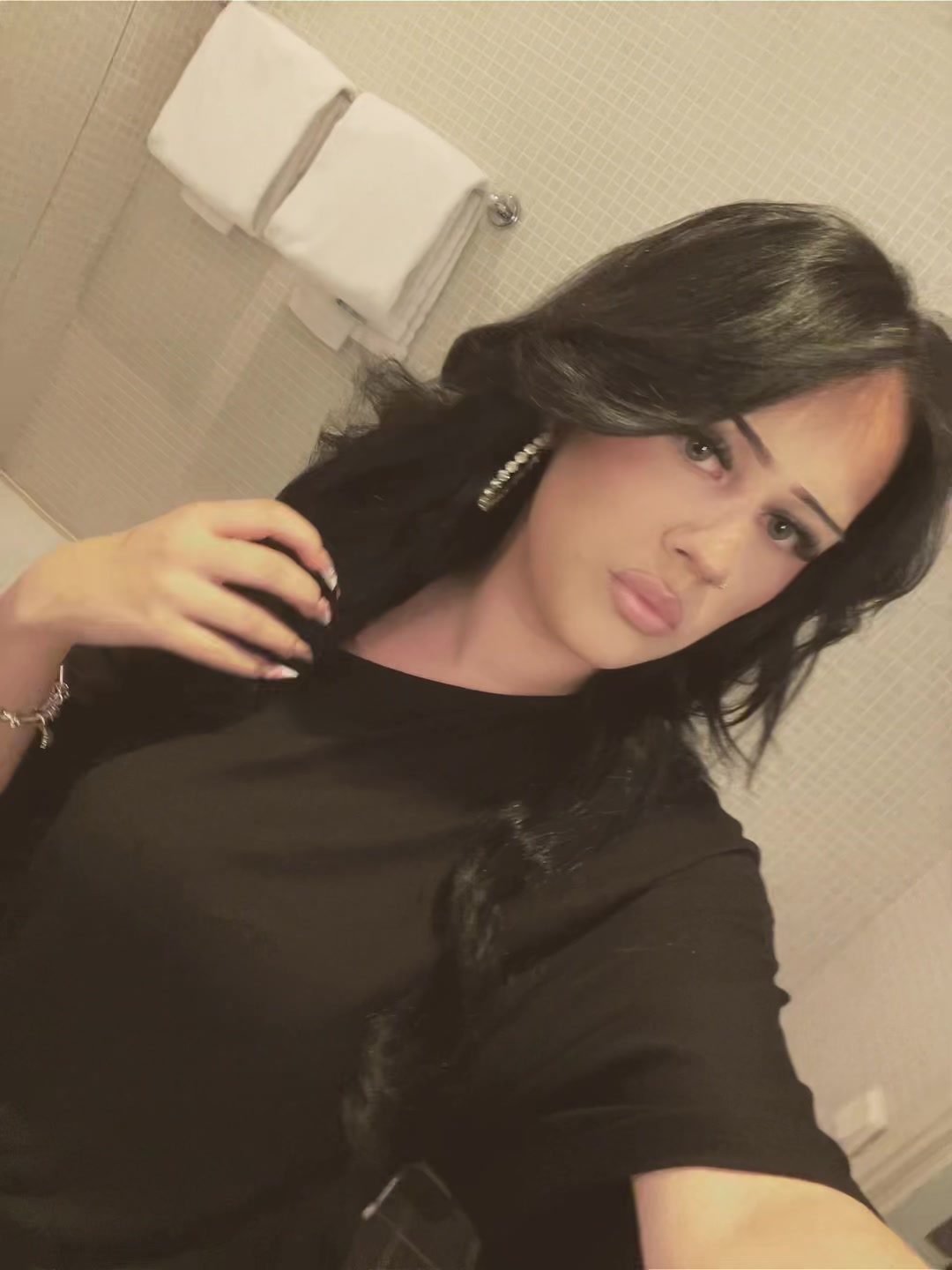 @𝐿 💋