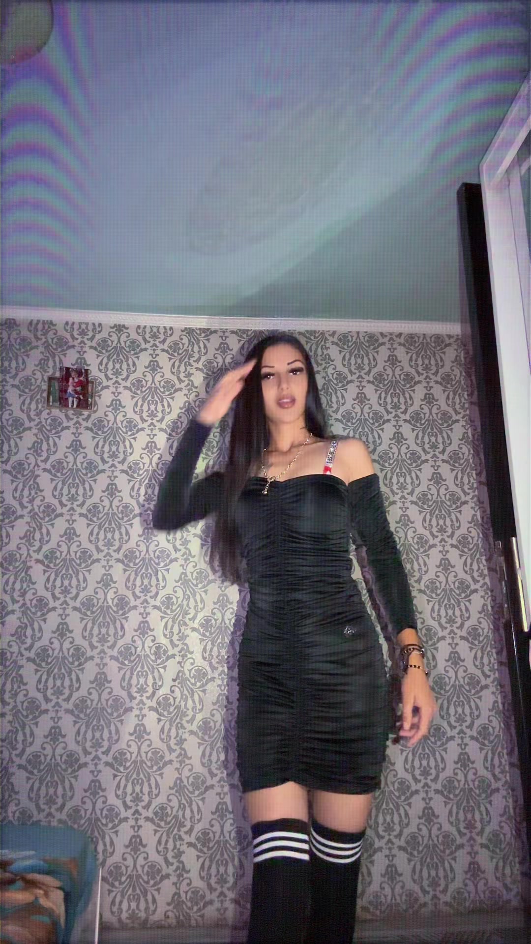 @Elenashalessio