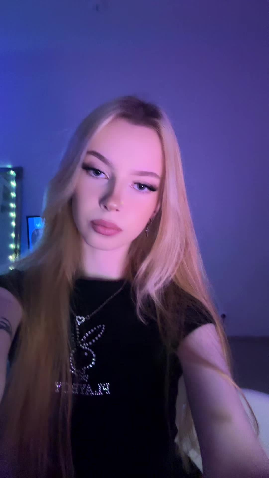 @Nea💫
