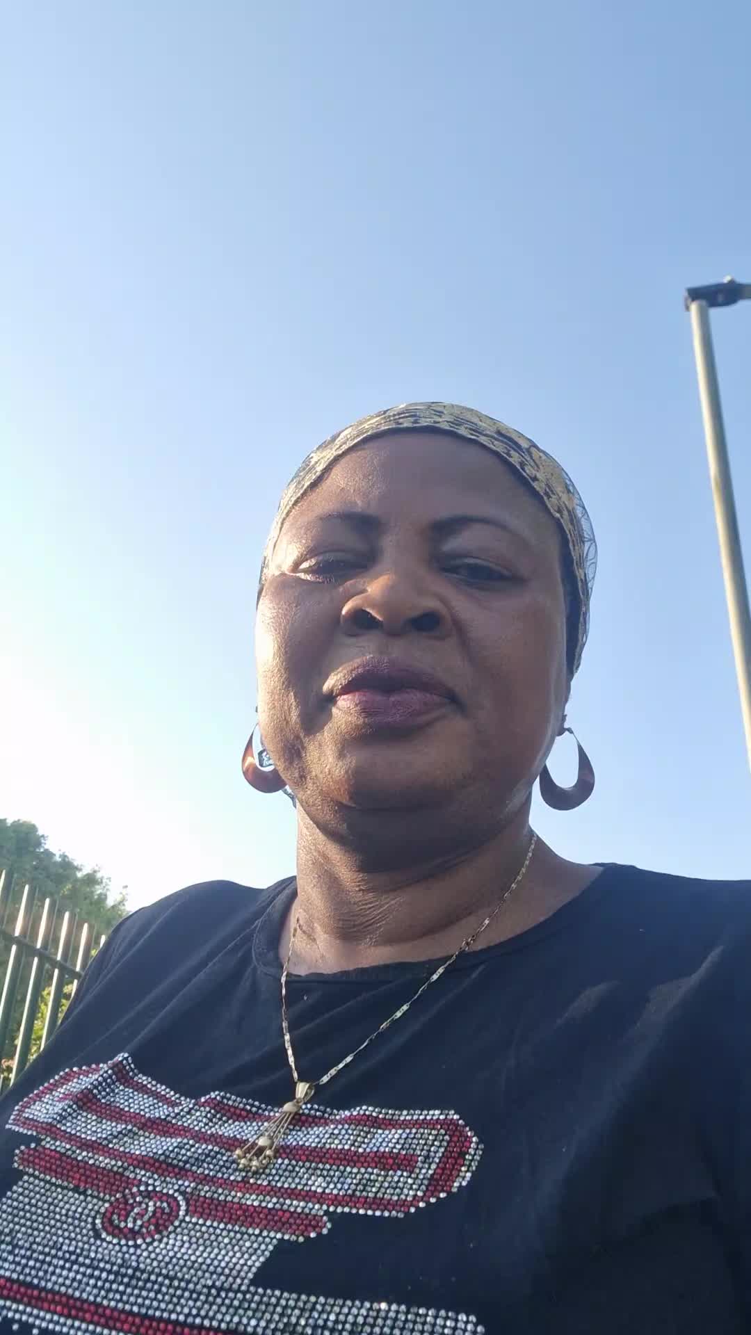 @ladyT