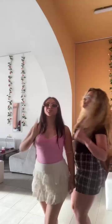 @Denisa🦋