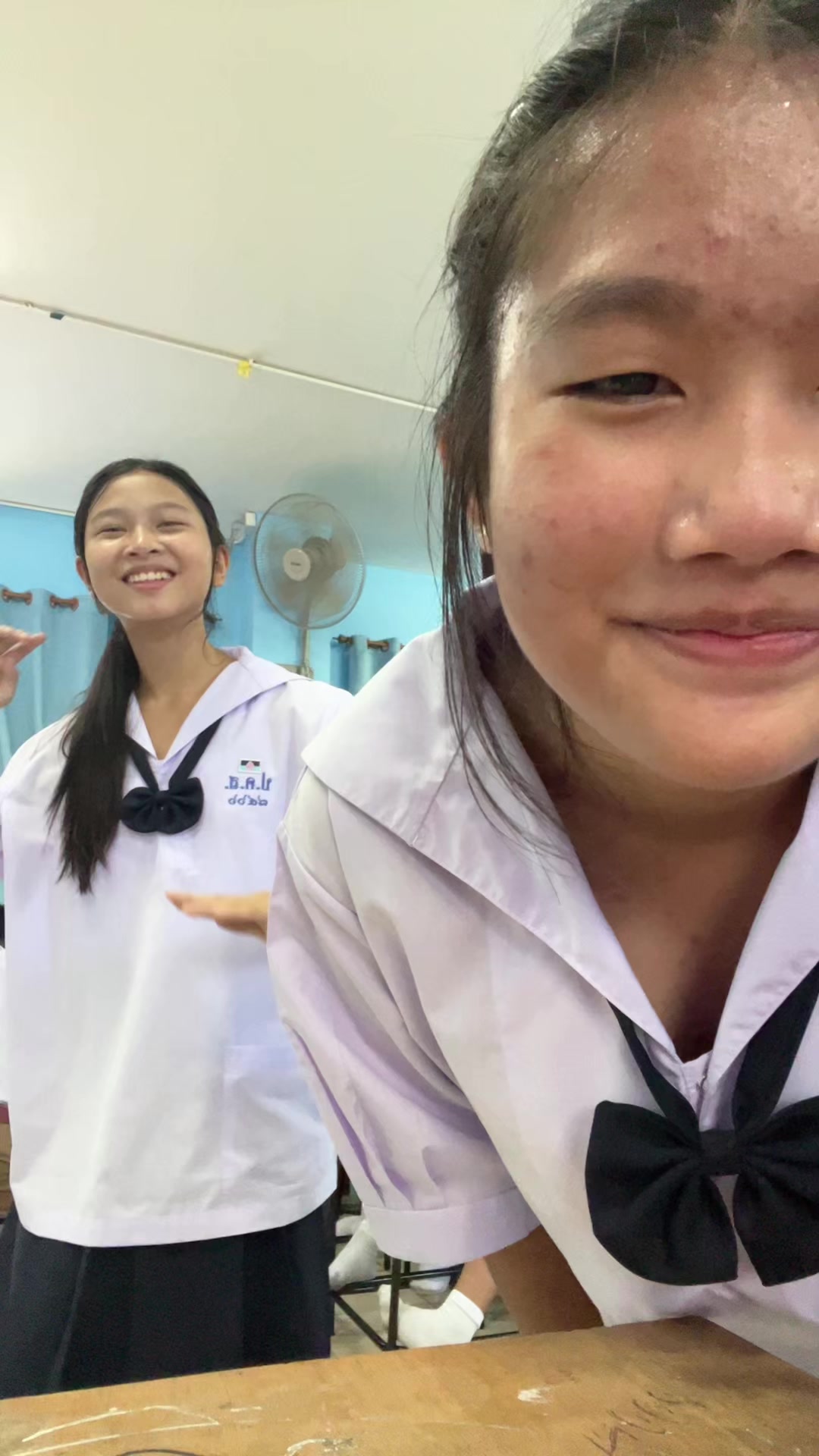 @เลิกลาว