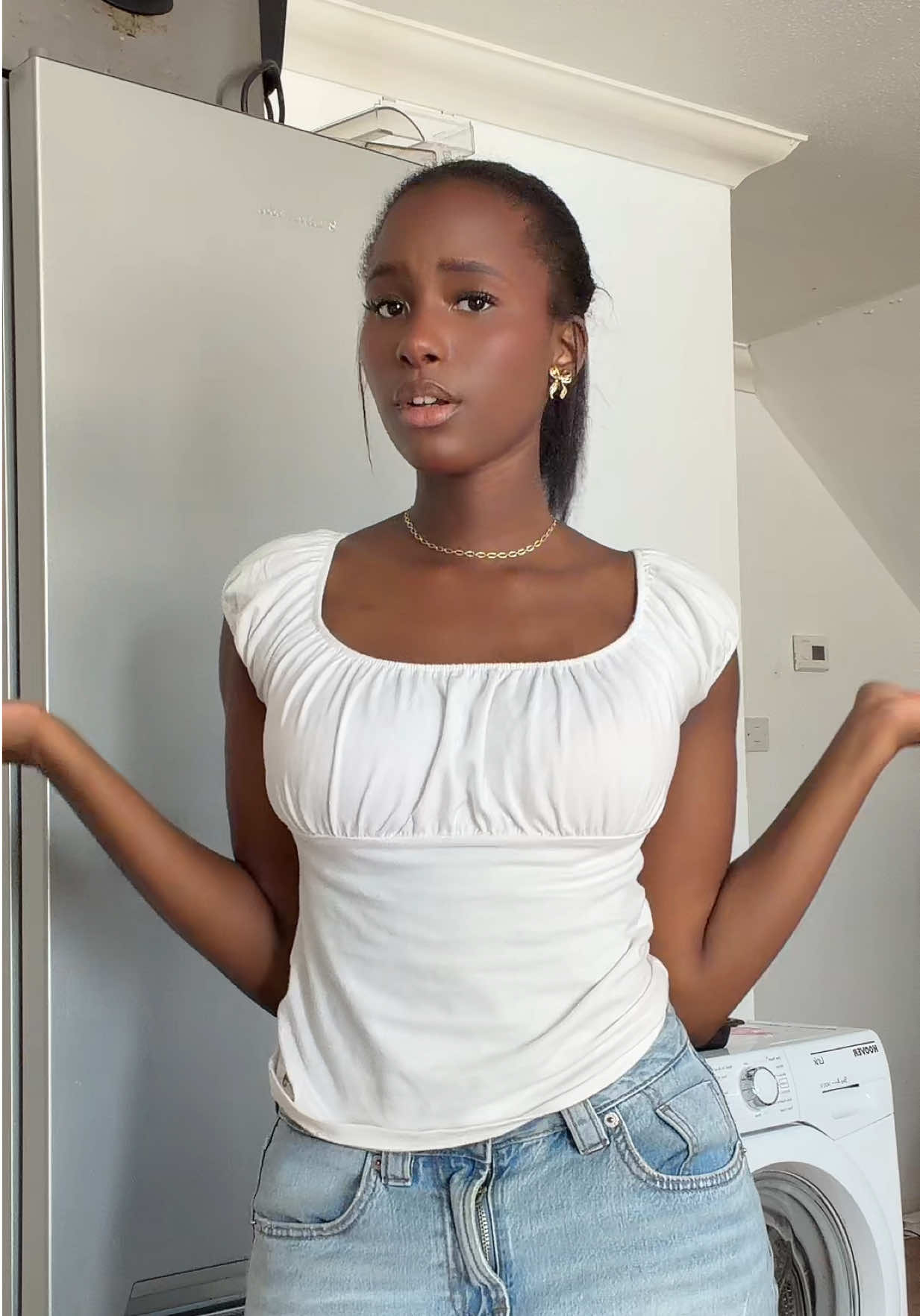 @👩🏾🦱ྀིྀི🪽