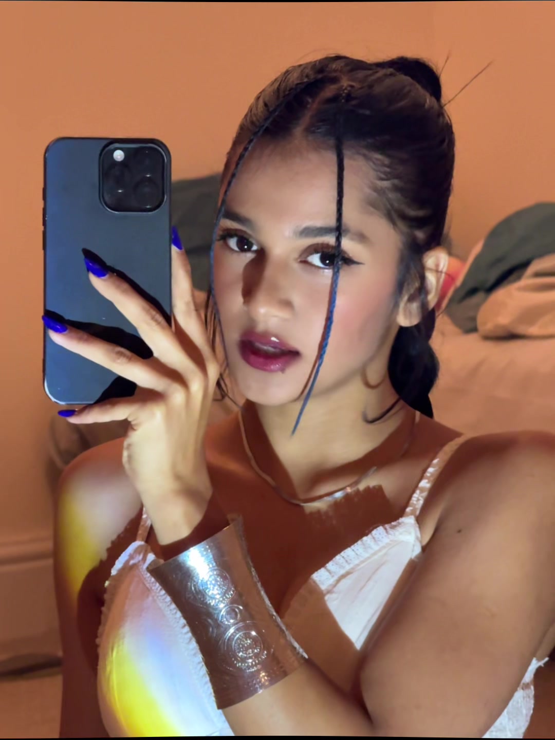 @$oniya