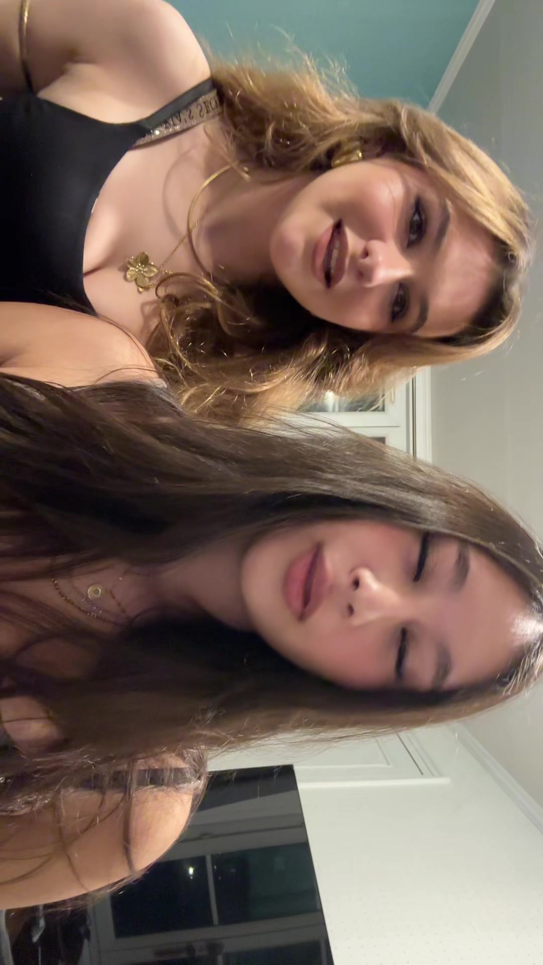 @user09