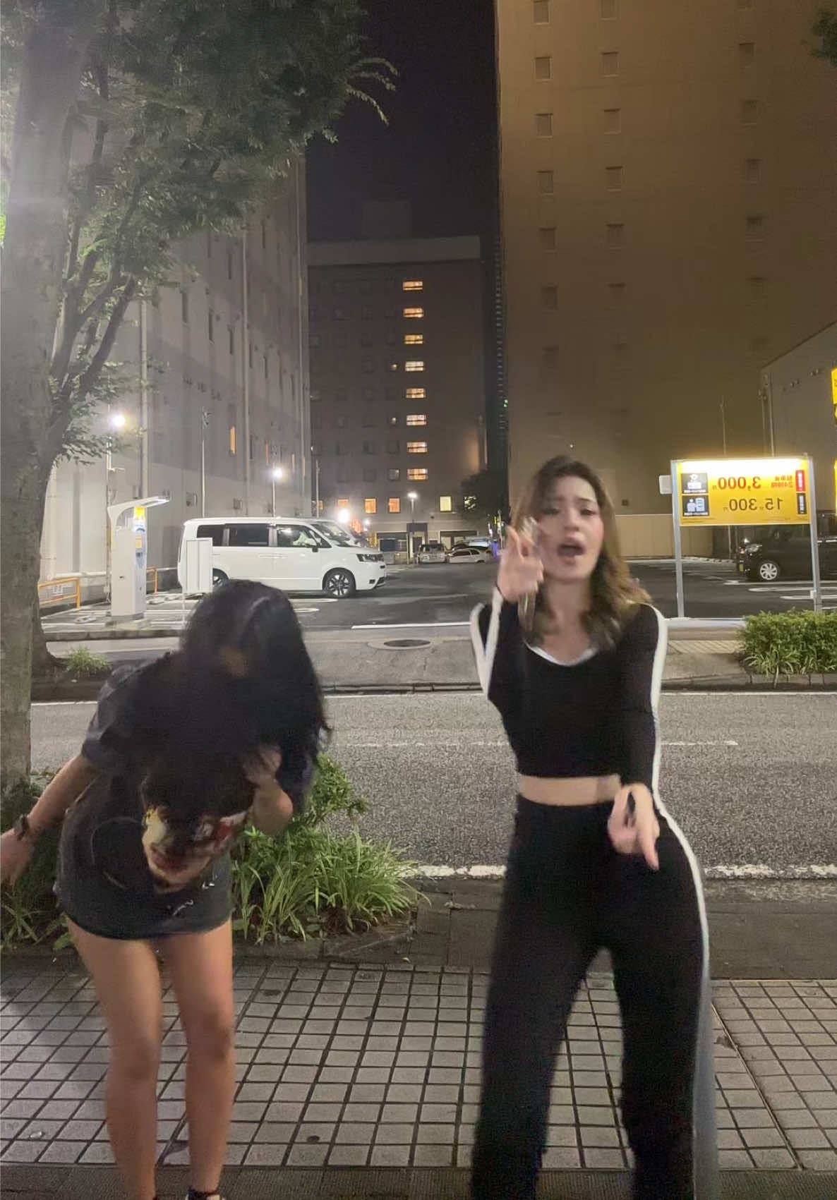 @eva