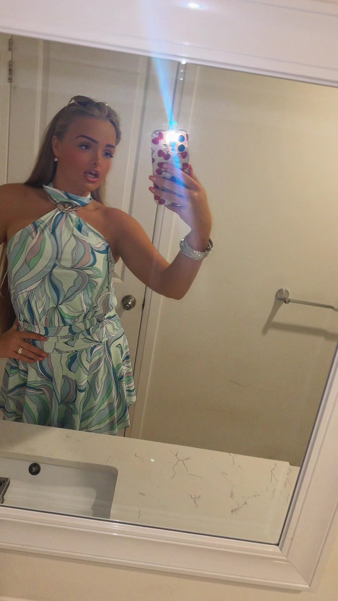 @👸🏼