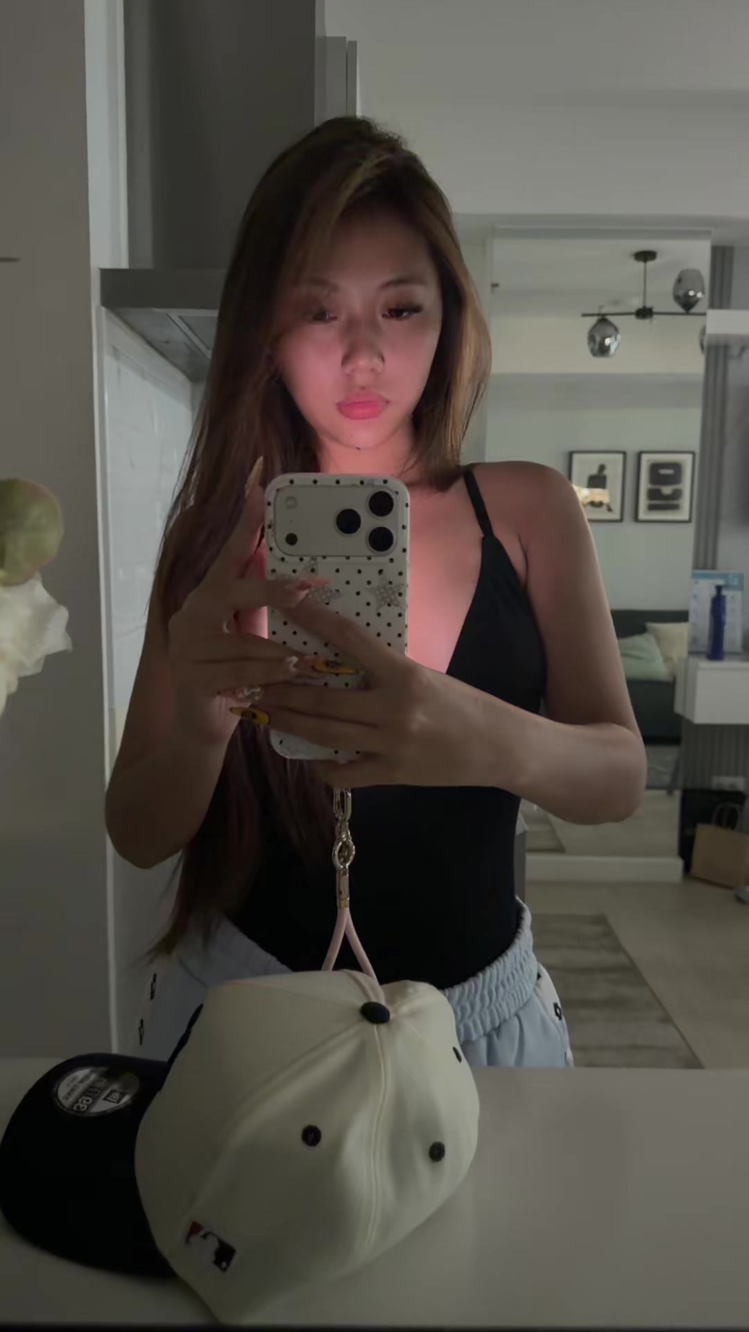 @Ella