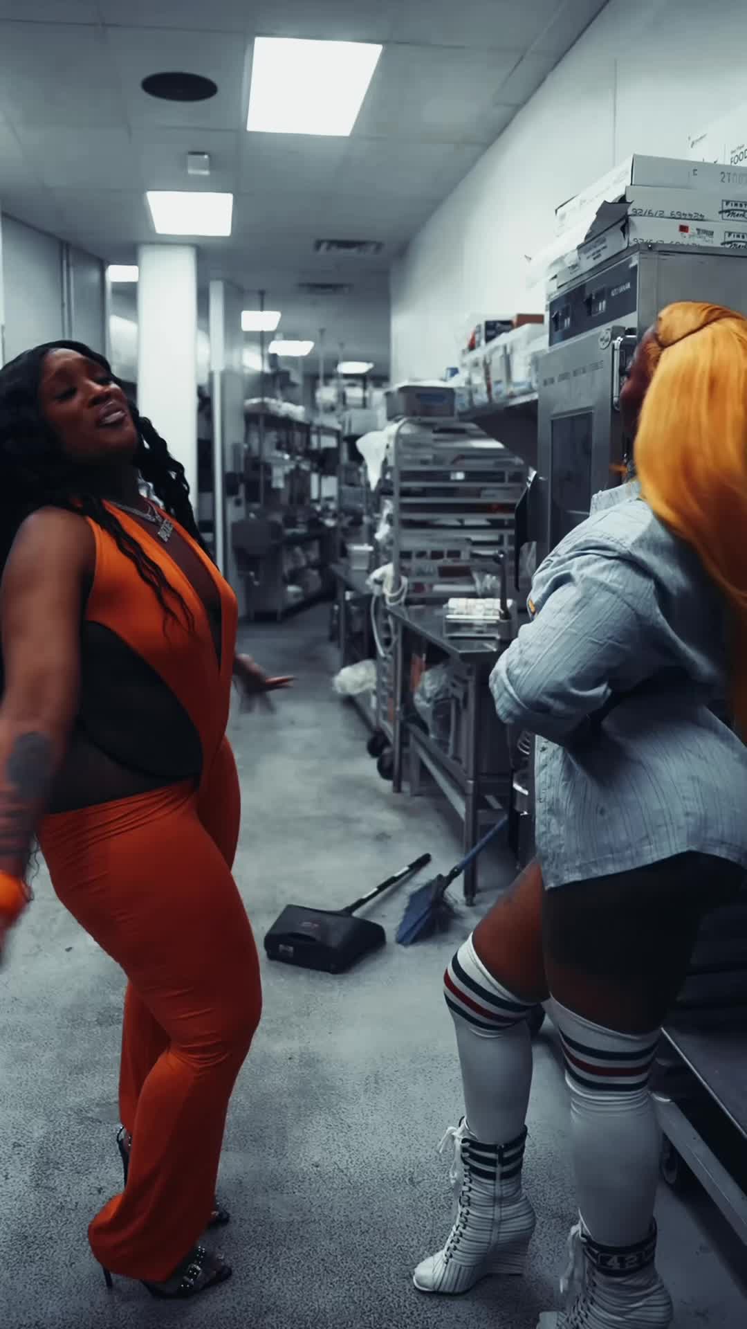 @TheRealTinkaabellaaa🧡