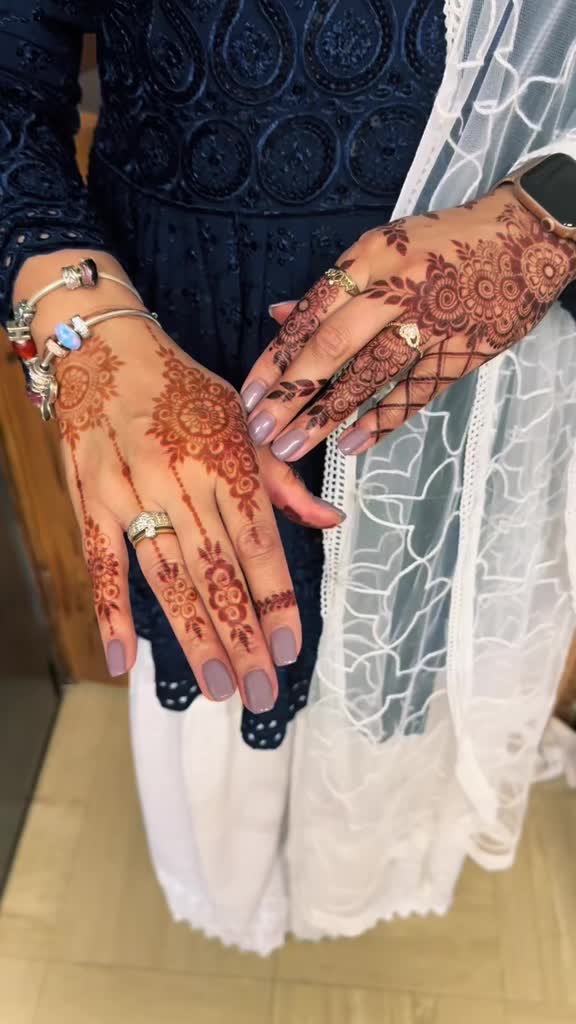 @Assia Mehndi