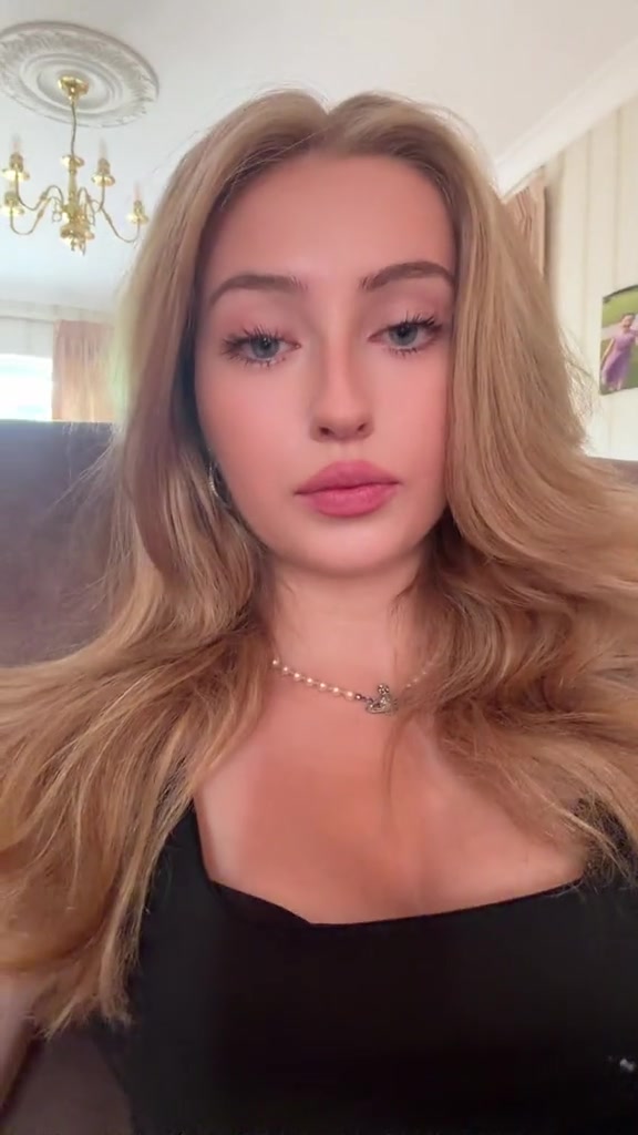 @Urfavblondie
