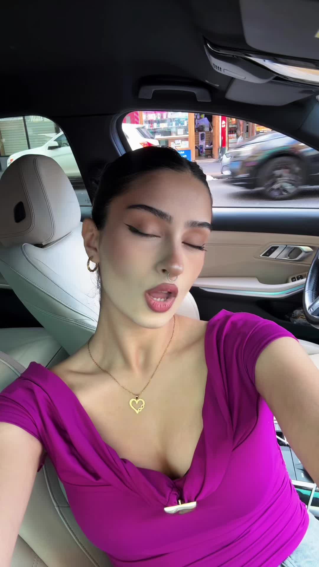 @kiana