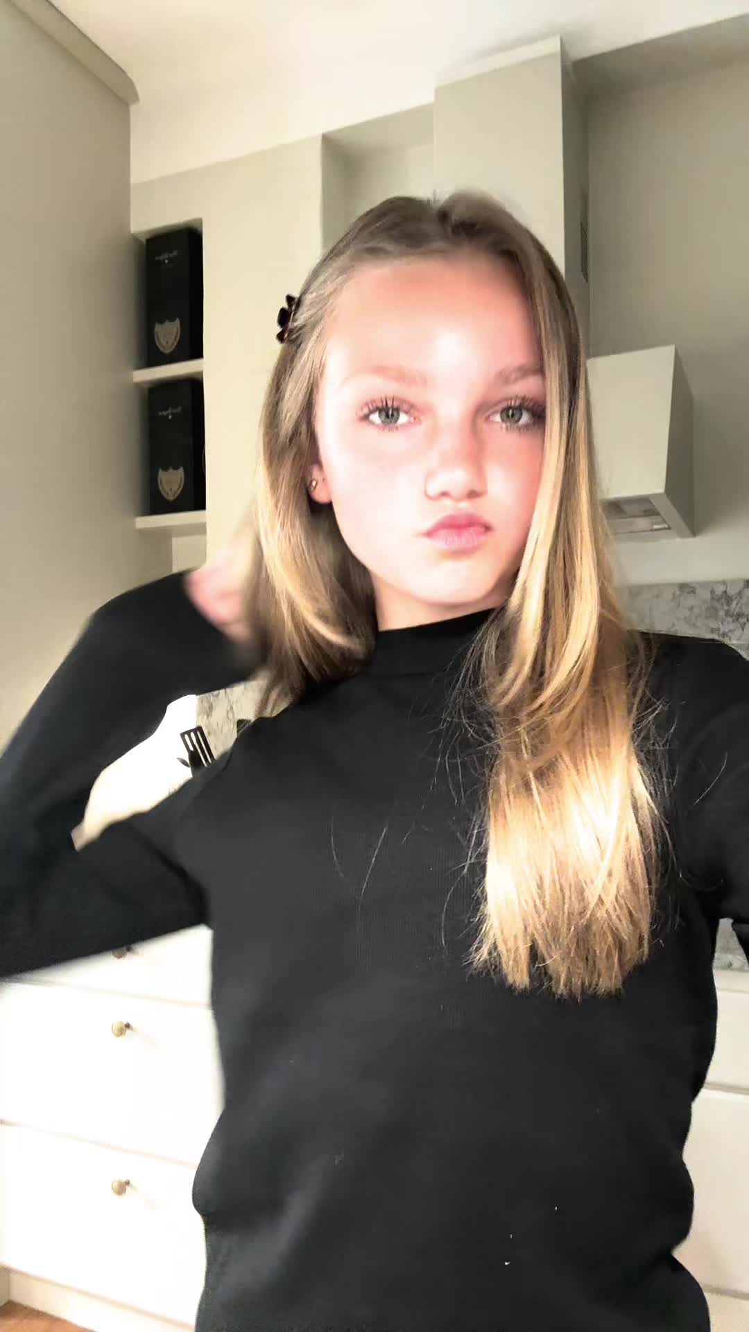 @Vis