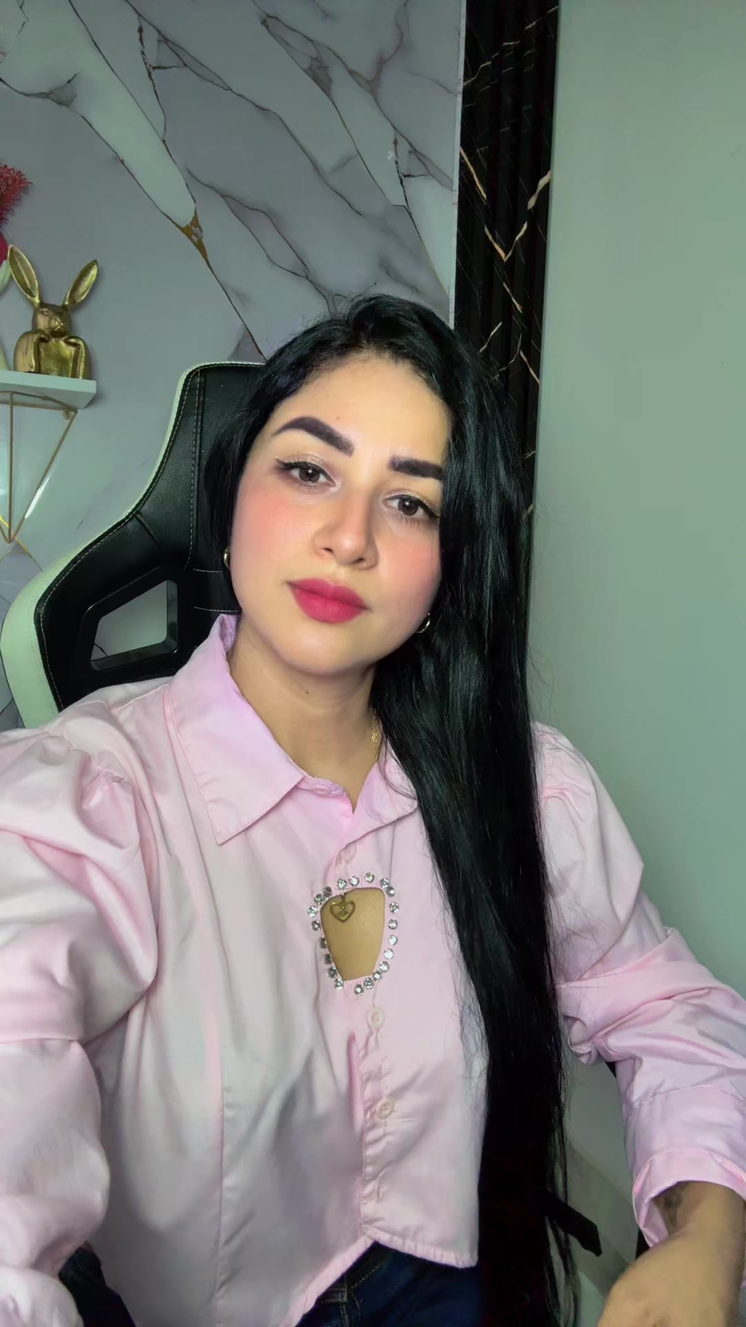 @Rocio- te Sigue