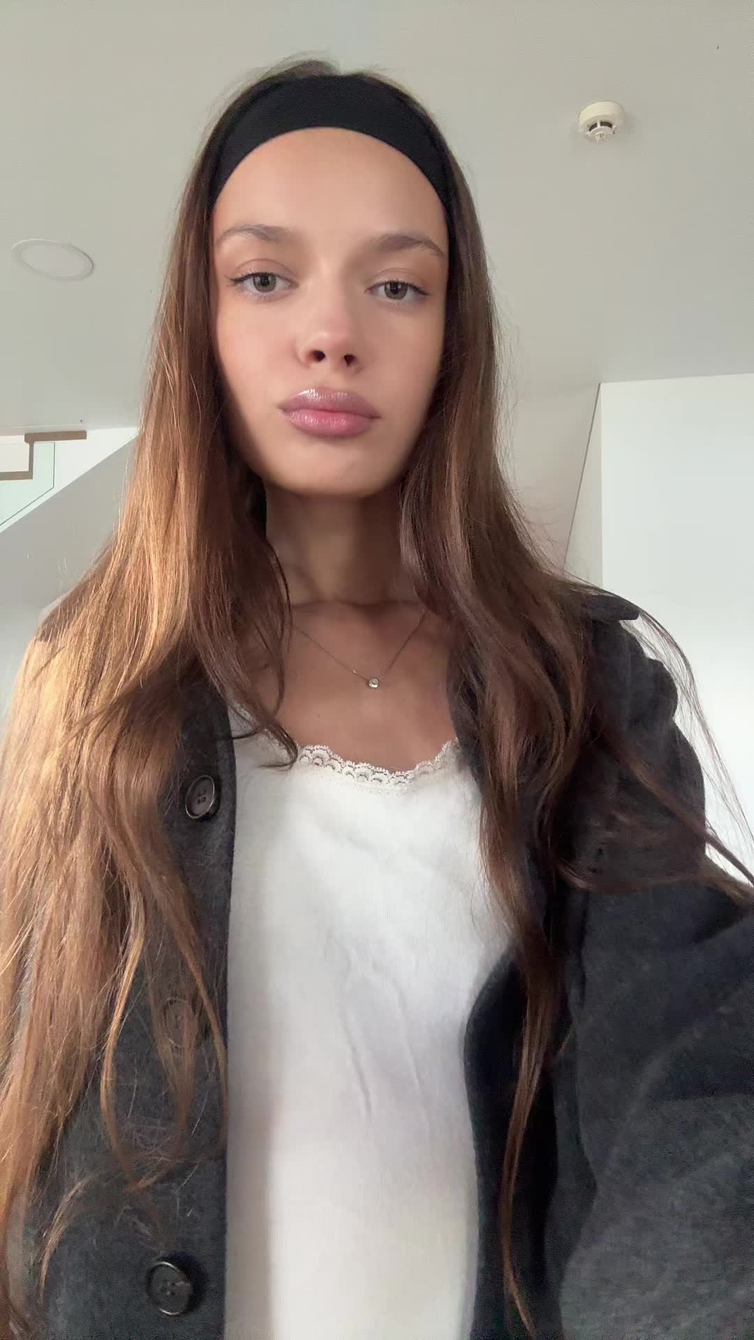 @emozx