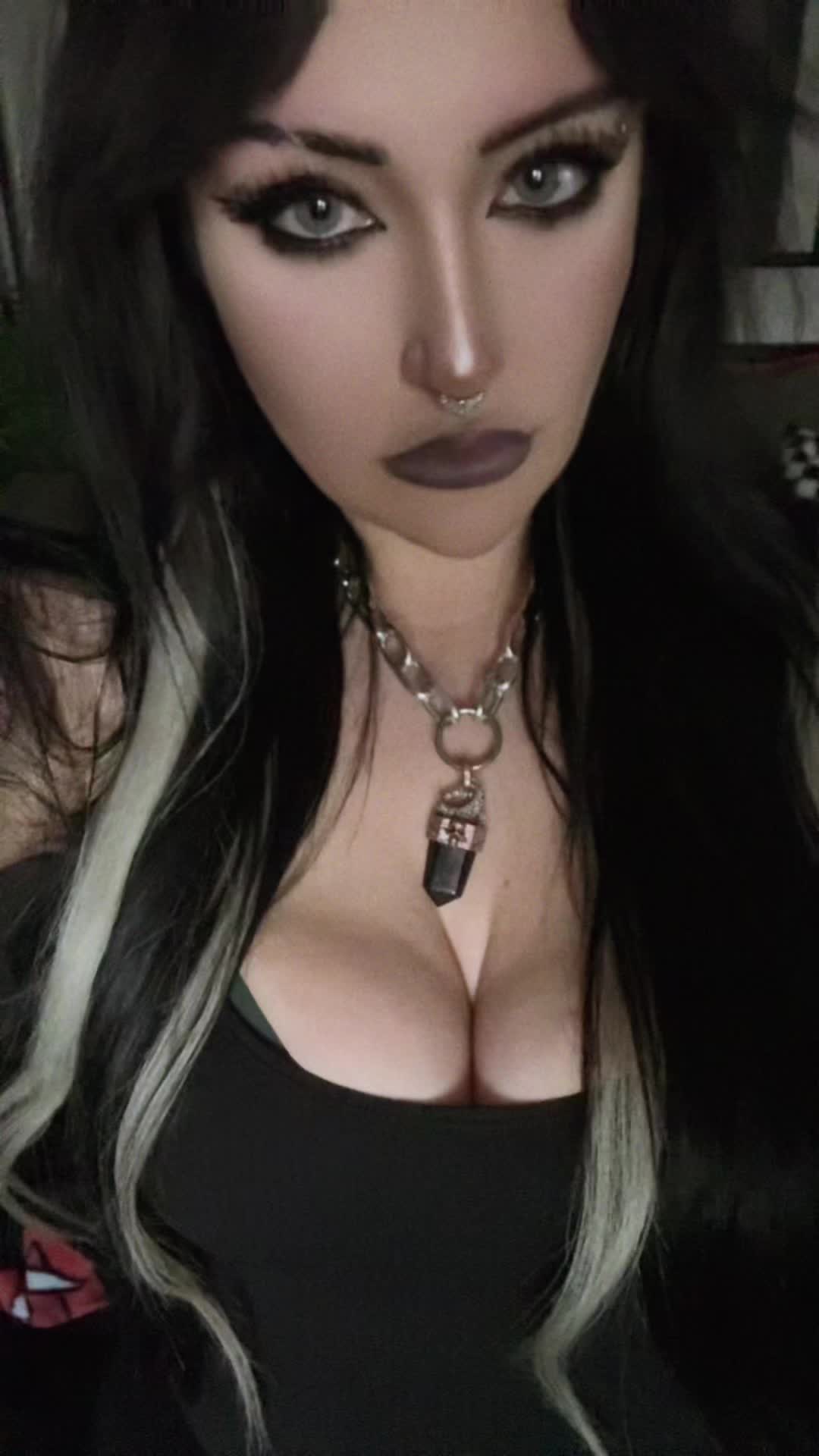 @⋆༺katie༻⋆
