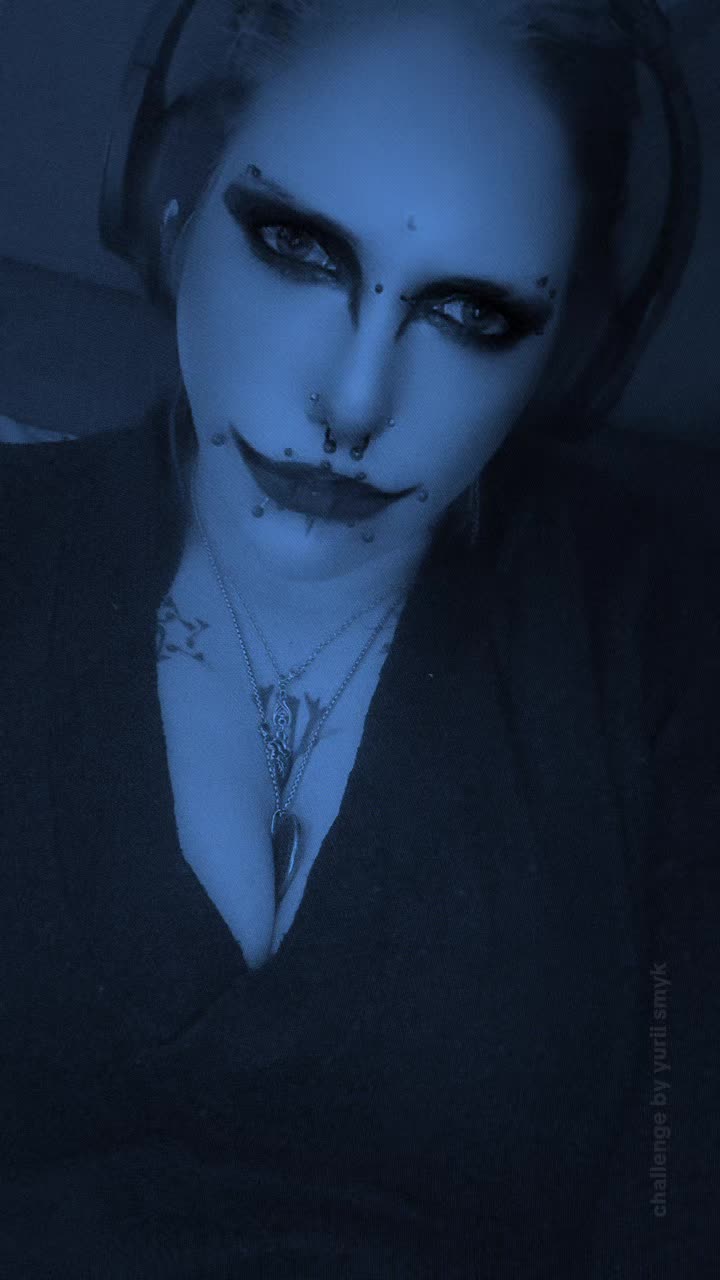 @⛧𝗚𝗼𝘁𝗵𝗶𝗰_𝗥𝗮𝘃𝗲𝗻⛧🐦⬛