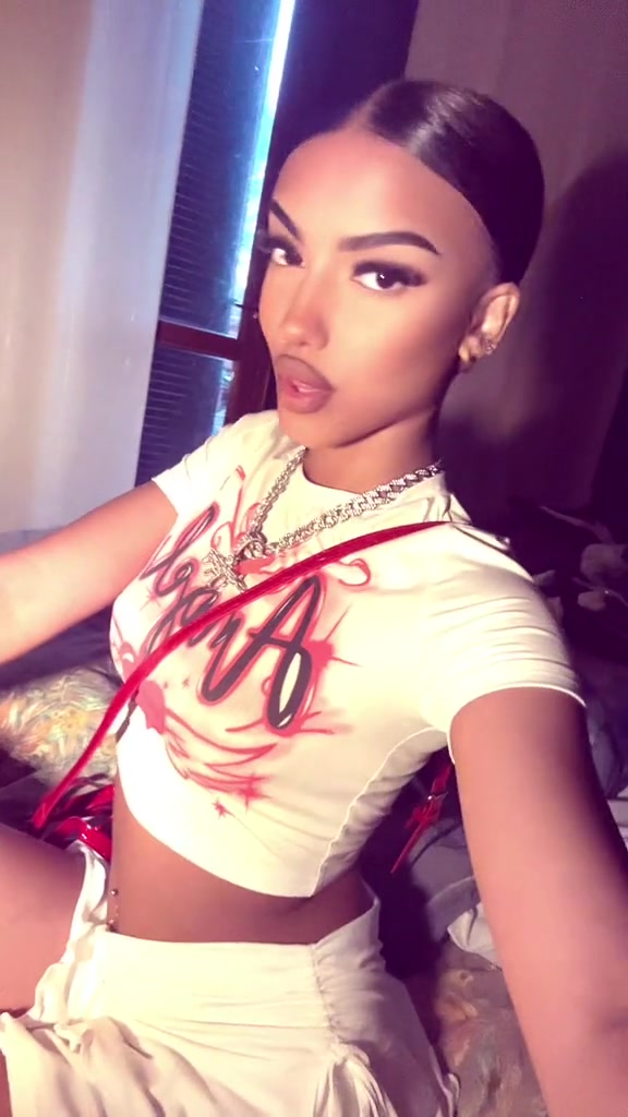 @𝕾𝖔𝖗𝖆𝖞𝖆🐯