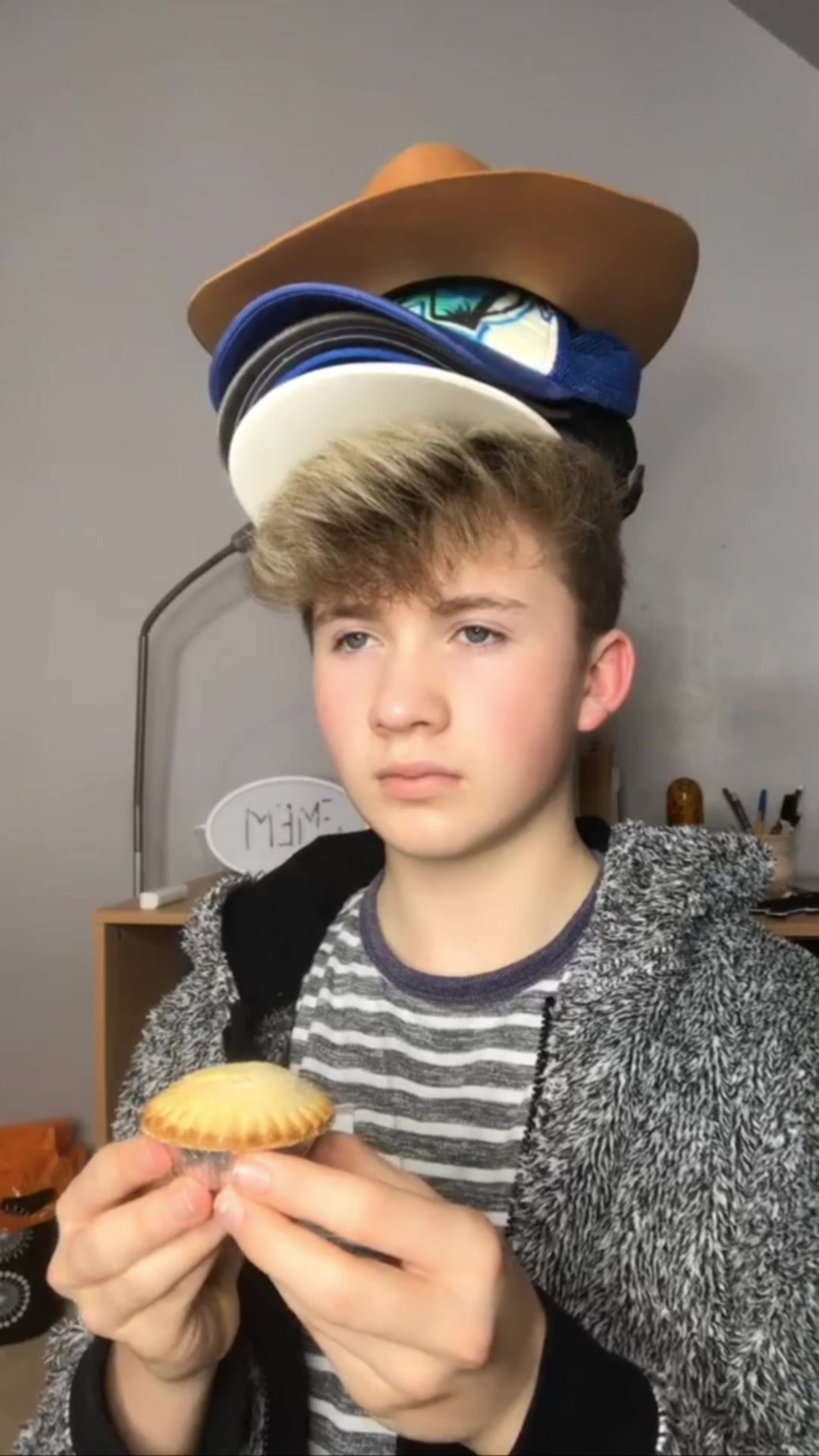 @itzisaacjames