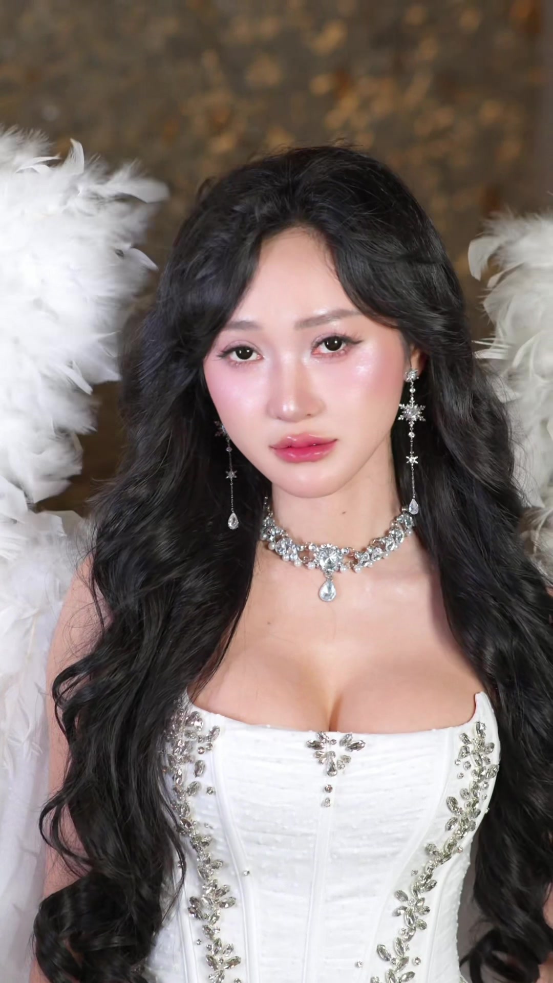 @Clara Dao