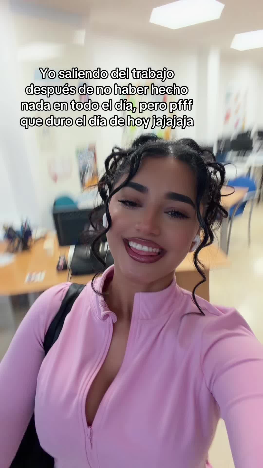 @lariahna_