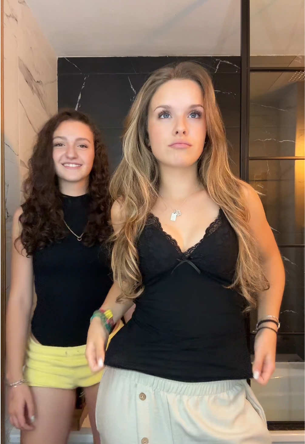 @aroa rodríguez 💋